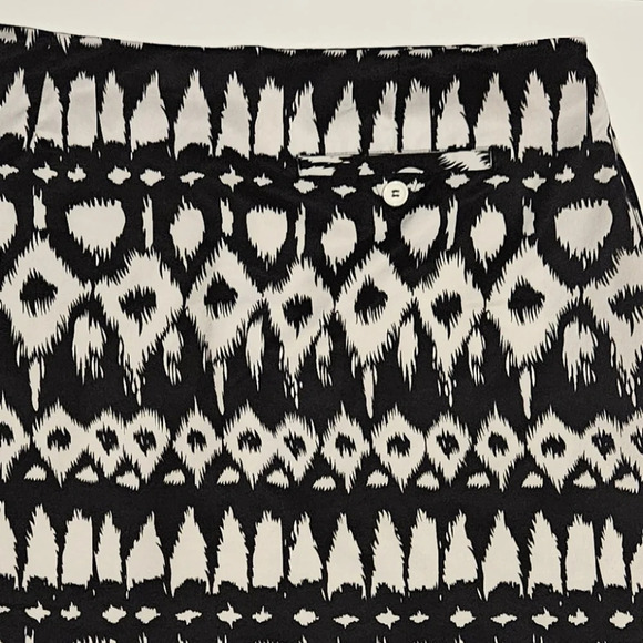 AW Golf Allyson Whitmore black Abtract print athletic Sport golf skort size 16 - Picture 3 of 11